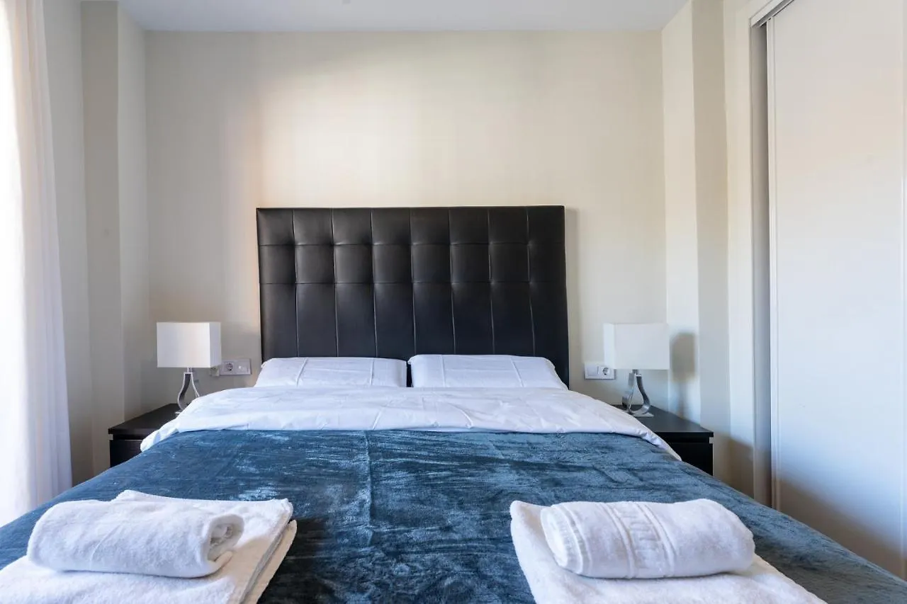 Seaside Bliss 2Br Apartment With Tranquil Terrace Pool And Parking Fuengirola