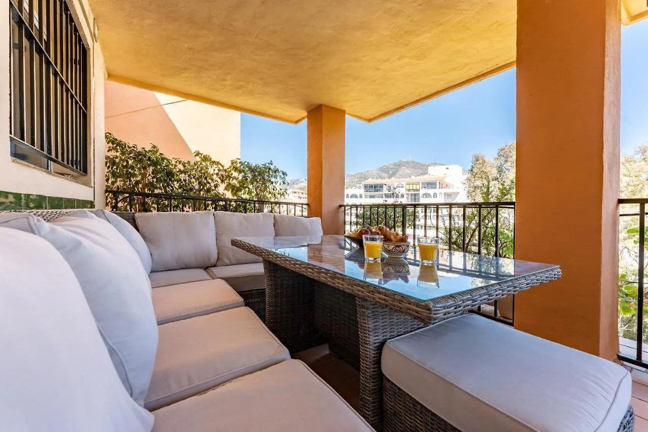 Seaside Bliss 2Br Apartment With Tranquil Terrace Pool And Parking Fuengirola