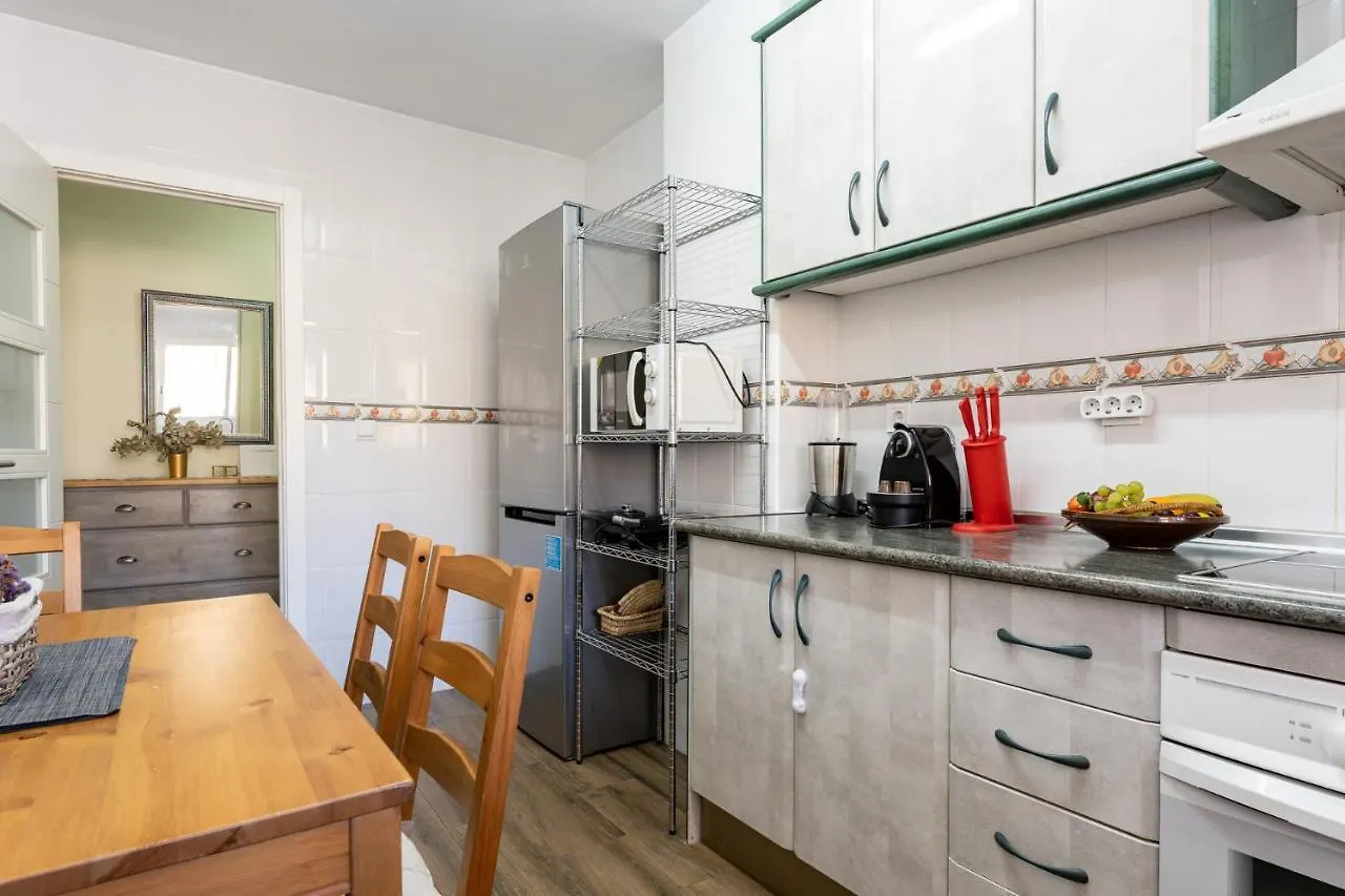 Seaside Bliss 2Br Apartment With Tranquil Terrace Pool And Parking Fuengirola