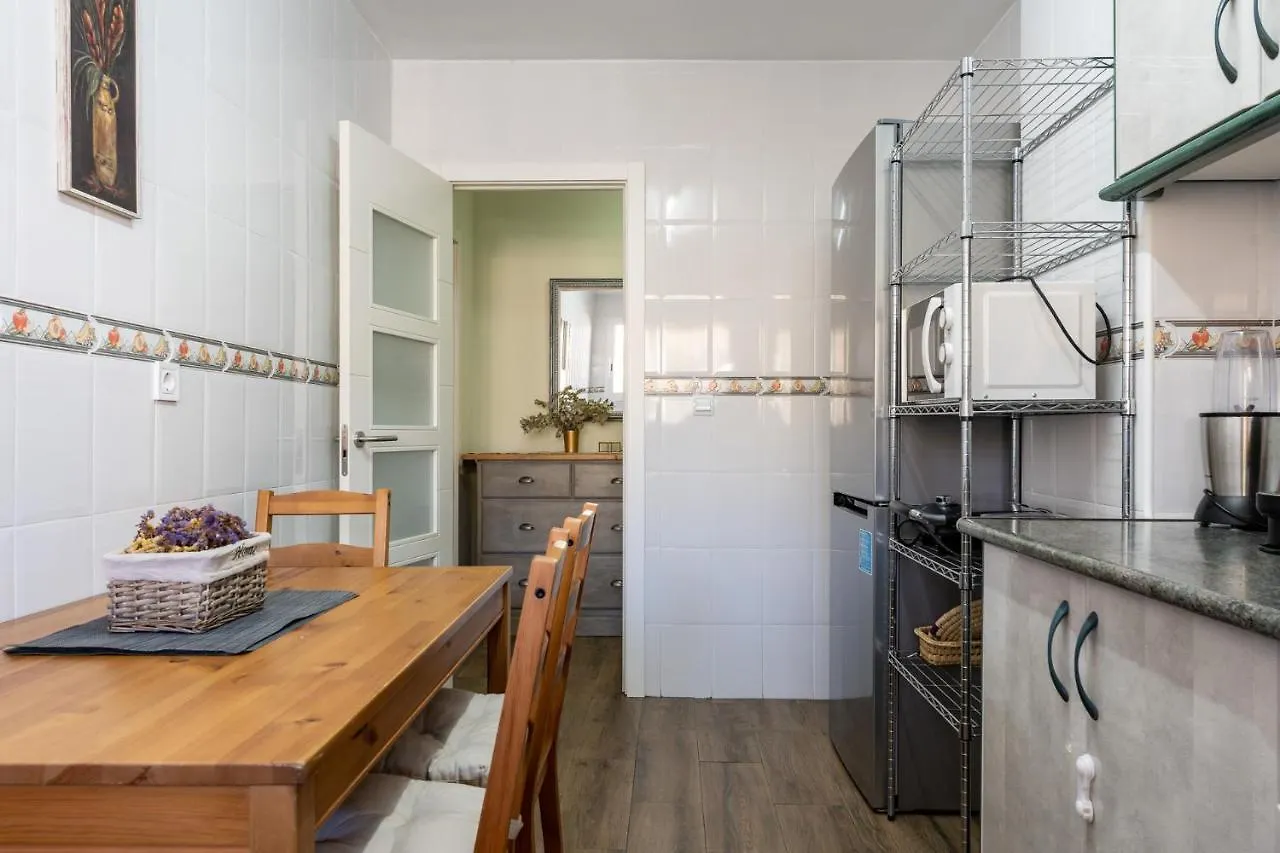Seaside Bliss 2Br Apartment With Tranquil Terrace Pool And Parking Fuengirola