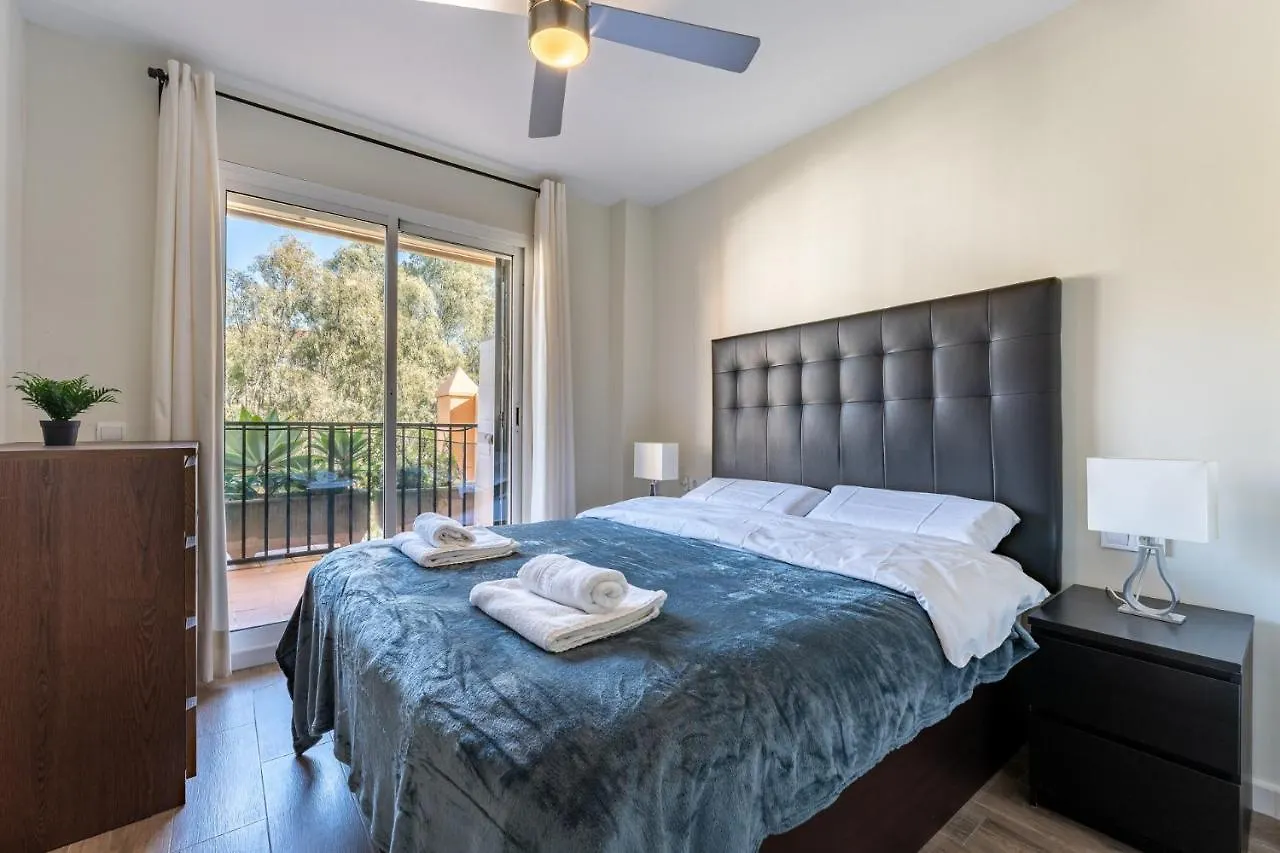 Seaside Bliss 2Br Apartment With Tranquil Terrace Pool And Parking Fuengirola